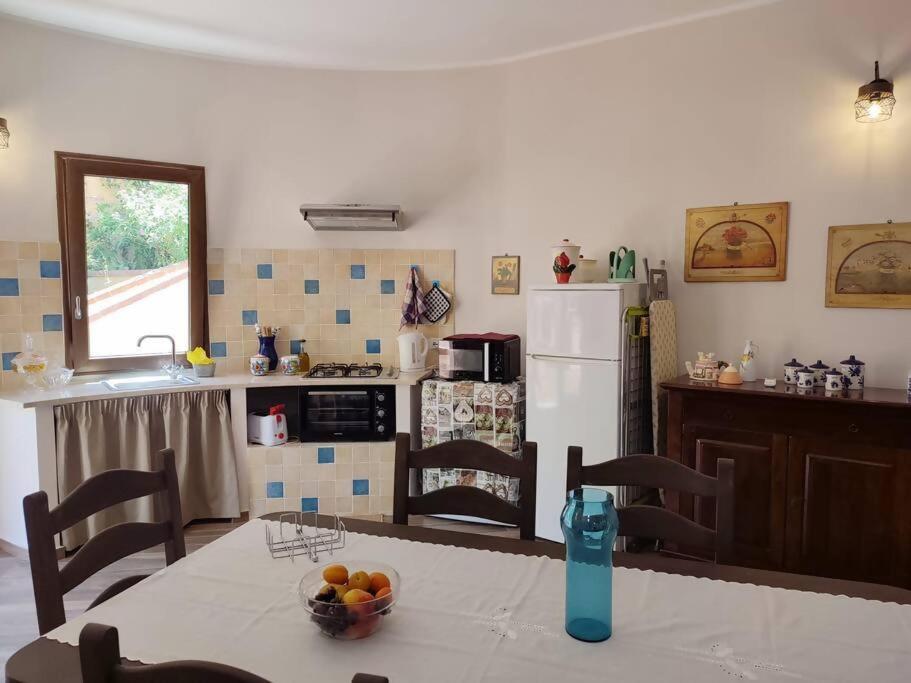 Da Nonna Cettina Appartamento In Villa Con Piscina Palermo Eksteriør billede