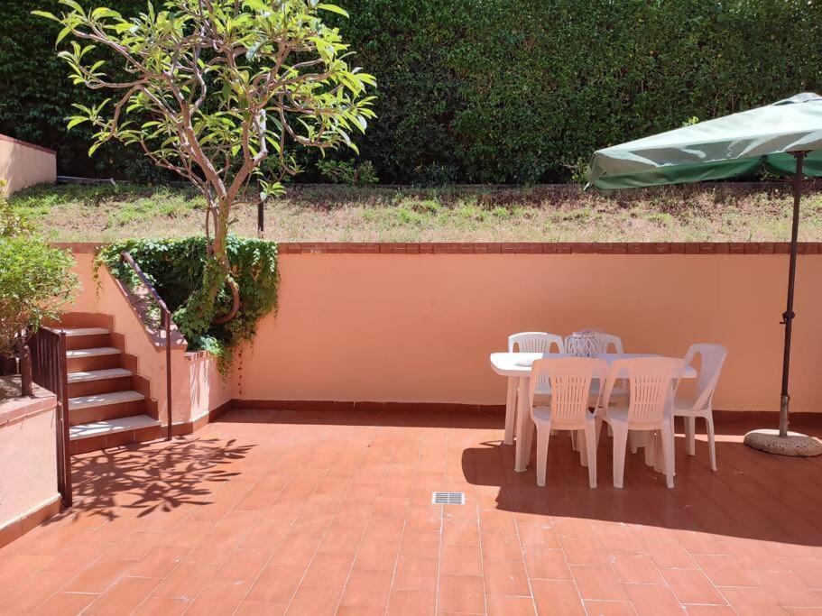 Da Nonna Cettina Appartamento In Villa Con Piscina Palermo Eksteriør billede